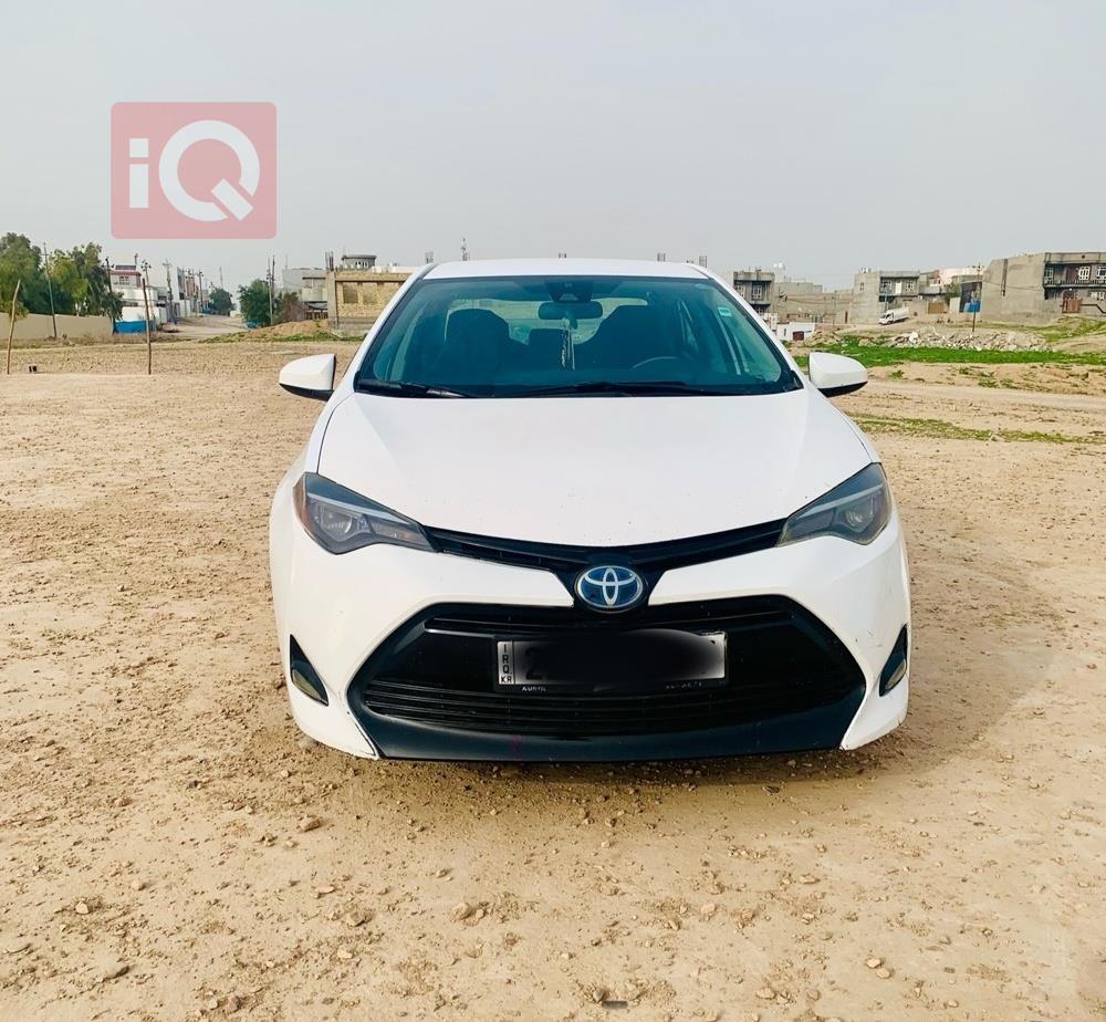 تۆیۆتا کۆرۆلا